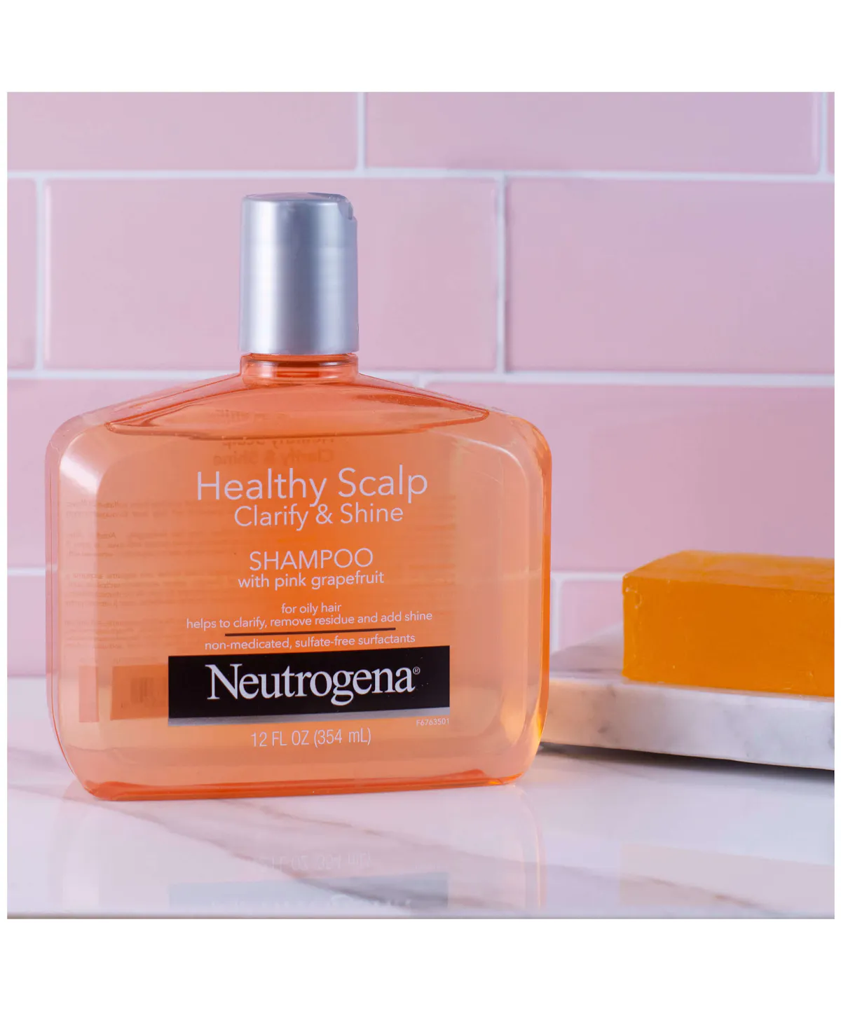 Healthy Scalp Clarify & Shine Pink Grapefruit Shampoo For Oily Hair |  NEUTROGENA®